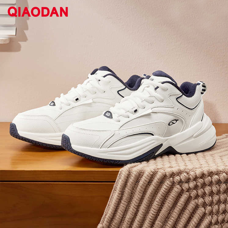 QIAODAN フリース裏地付きスポーツシューズ 冬用 防水 - Outdoor Sport Flooring のレビューと価格