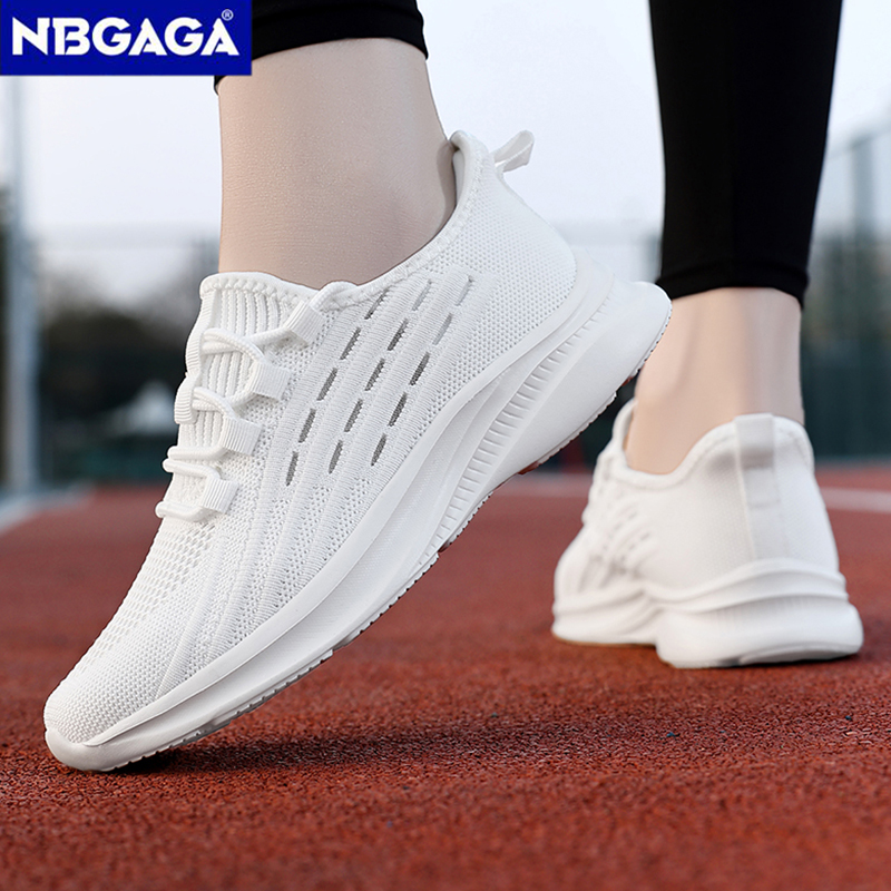 女性の靴夏軽量通気性メッシュノンスリップカジュアルスニーカー - Outdoor Sport Flooring のレビューと価格